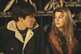 Jake Gyllenhaal and Holly Hunter