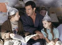 Rory Culkin, Mel Gibson and Abigail Breslin